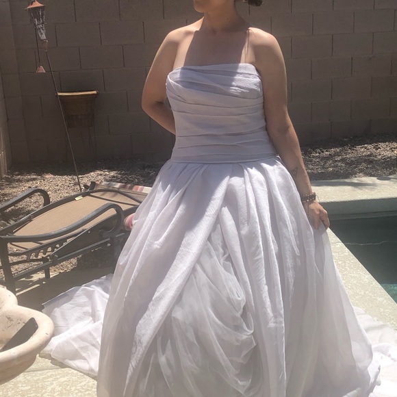 Vera Wang White Label Wedding Dreas - Picture 2 of 8